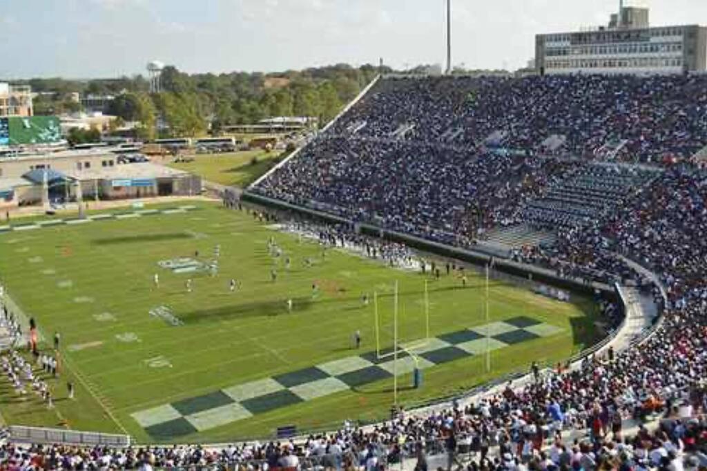 Short Walk To Jsu Stadium, Hospitals, And Bars In Fondren Jackson Exterior foto